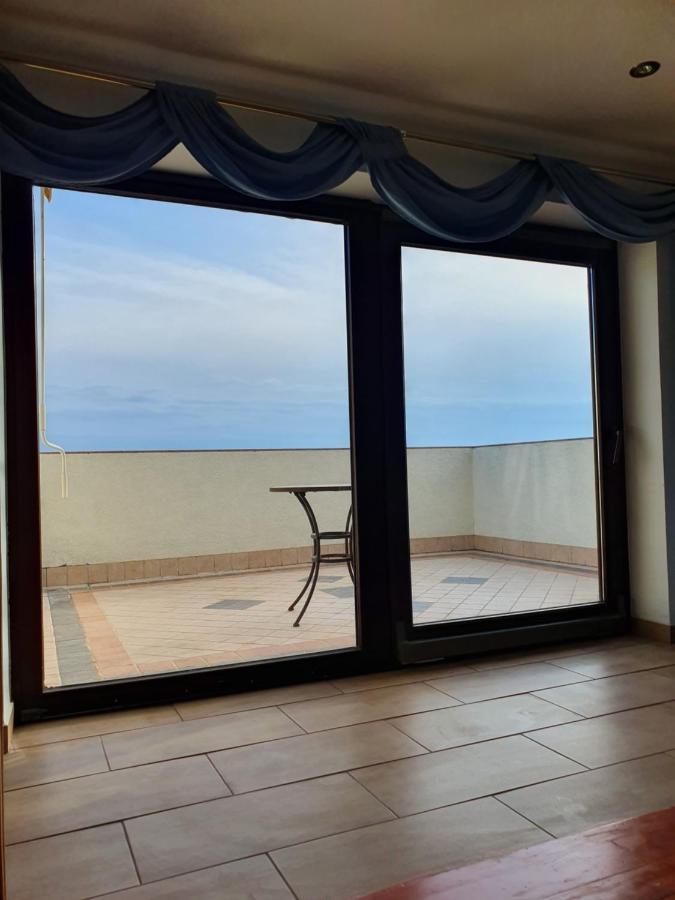 Apartma Aleksandra อังคาราน ภายนอก รูปภาพ